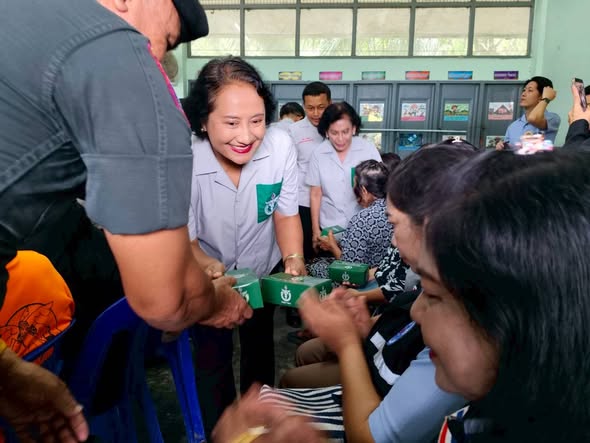 หน่วยแพทย์ พอ.สว.จังหวัดสุราษฎร์ธานี ลงพื้นที่ให้บริการประชาชน ตำบลคลองพา อำเภอท่าชนะ จังหวัดสุราษฎร์ธานี